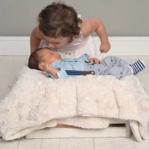 Meet your Posher, Nora